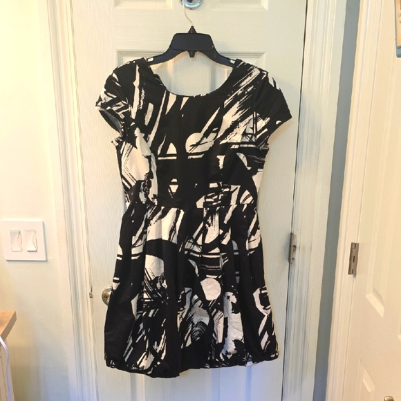 Dom Streater Abstract Print Dress With Balloon Hemline Size 10 (0728C) - Picture 1 of 9